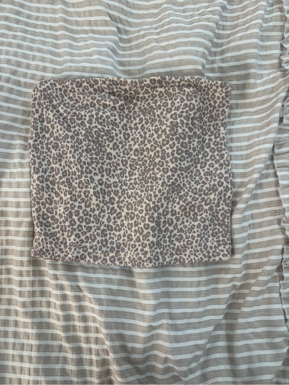 American Eagle Outfitters Leopard Print Mini Skirt in Taupe and Cream